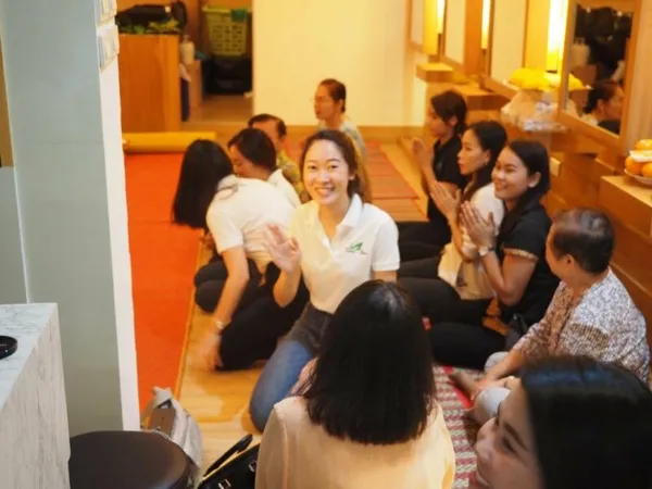 ทำบุญเปิดร้านสาขาสยามสแควร์วัน — photo 5