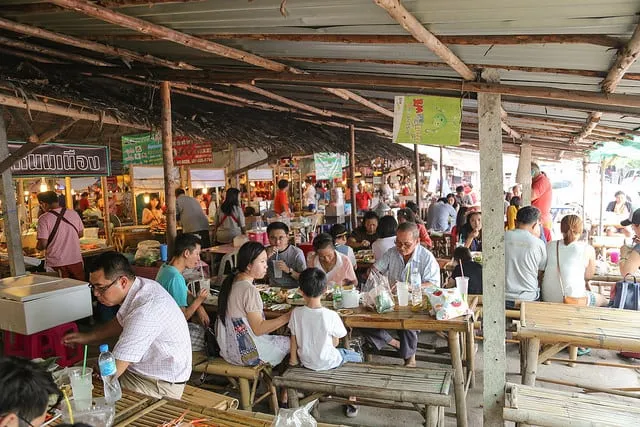 10 สถานที่และสิ่งน่าสนใจในกรุงเทพ — photo 3