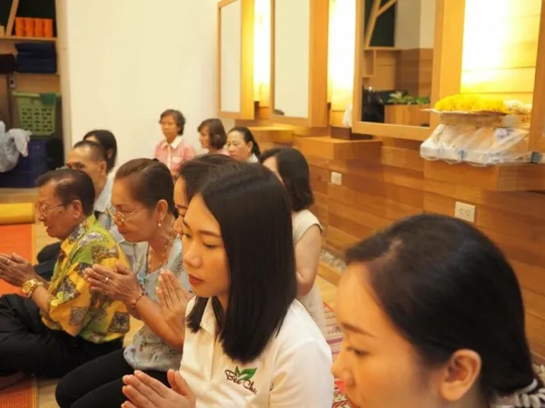 ทำบุญเปิดร้านสาขาสยามสแควร์วัน — photo 11
