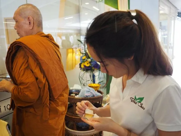 ทำบุญเปิดร้านสาขาสยามสแควร์วัน — photo 21