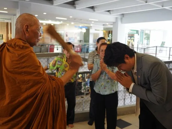 ทำบุญเปิดร้านสาขาสยามสแควร์วัน — photo 26