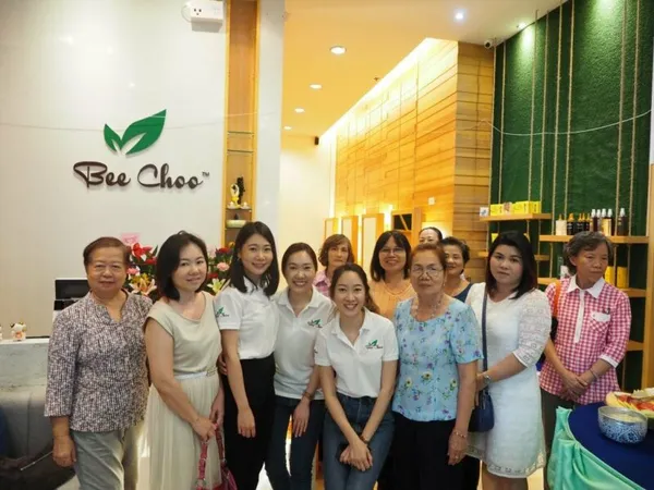 ทำบุญเปิดร้านสาขาสยามสแควร์วัน — photo 27