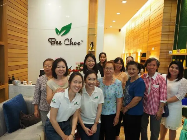 ทำบุญเปิดร้านสาขาสยามสแควร์วัน — photo 29